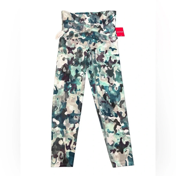 SPANX Camo Booty Boost Active Printed 7/8 Leggings Size Large NWT - Picture 8 of 11
